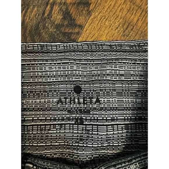 Athleta Gray Black Pavana 7/8 Tight Yoga Fitness Pant Leggings XS - Picture 2 of 6